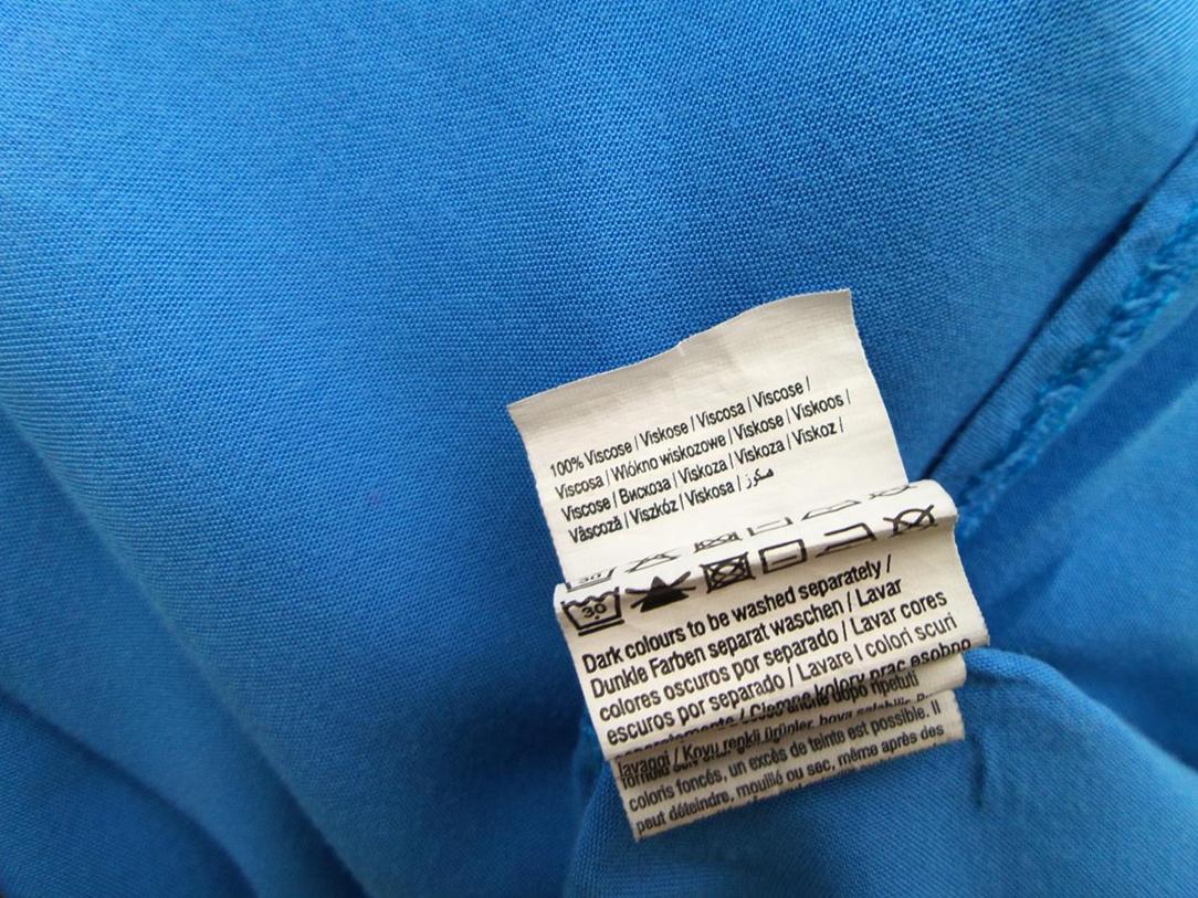 Vero moda Rozmiar M Kolor Niebieski Okrągły dekolt Tunika Bluzka Krótki rękaw Materiał Wiskoza 100% Vero moda Rozmiar M Kolor Niebieski Okrągły dekolt Tunika Bluzka Krótki rękaw Materiał Wiskoza 100%