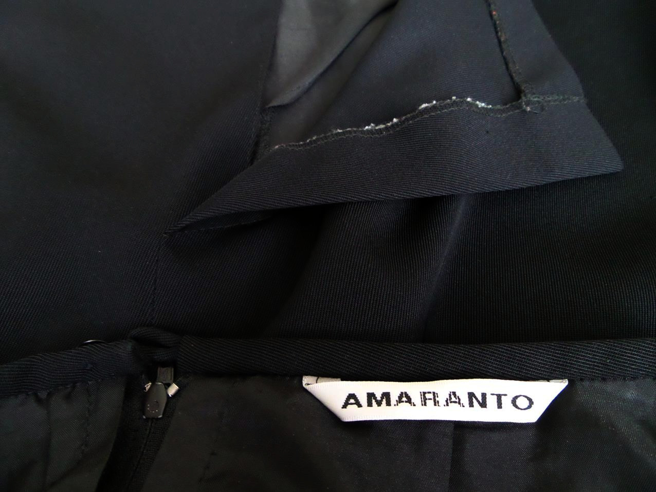 Amaranto Rozmiar 12 (40) Kolor Czarny Spódnica Prosta i Ołówkowa Do Kolan