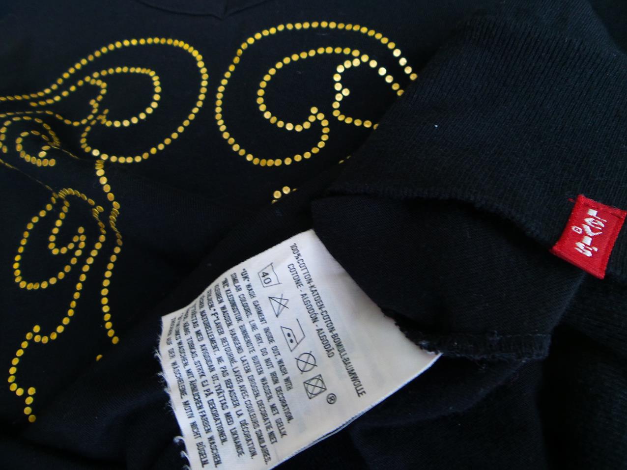 20180216_101544.jpg Levis Rozmiar L Kolor Czarny W serek Bluzka Bezrękawnik Materiał Bawełna 100%