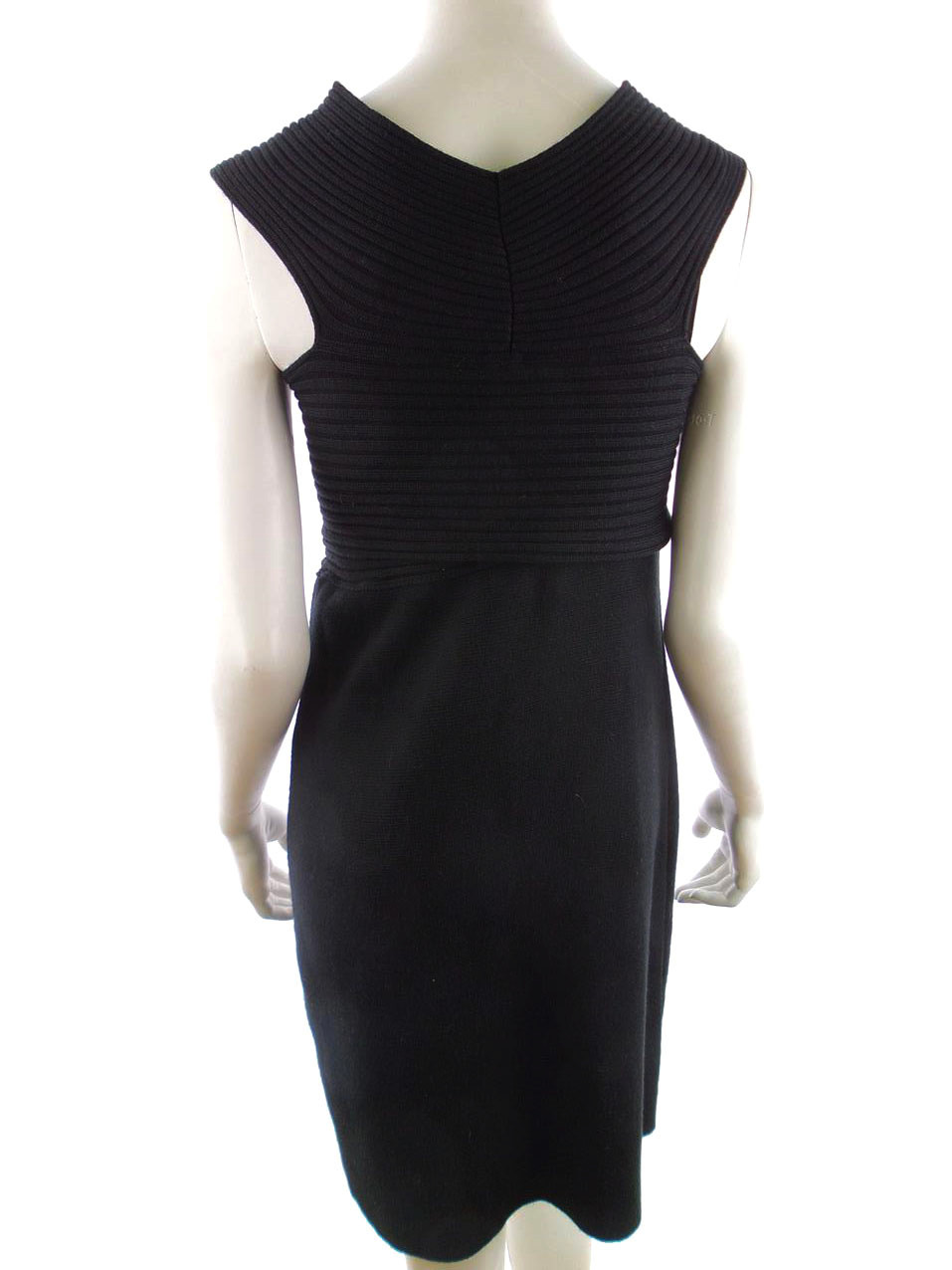 SET-Fashion Rozmiar 38 Kolor Czarny W serek Sukienka Sweterkowa Bezrękawnik Do Kolan Materiał Wełna SET-Fashion Rozmiar 38 Kolor Czarny W serek Sukienka Sweterkowa Bezrękawnik Do Kolan Materiał Wełna