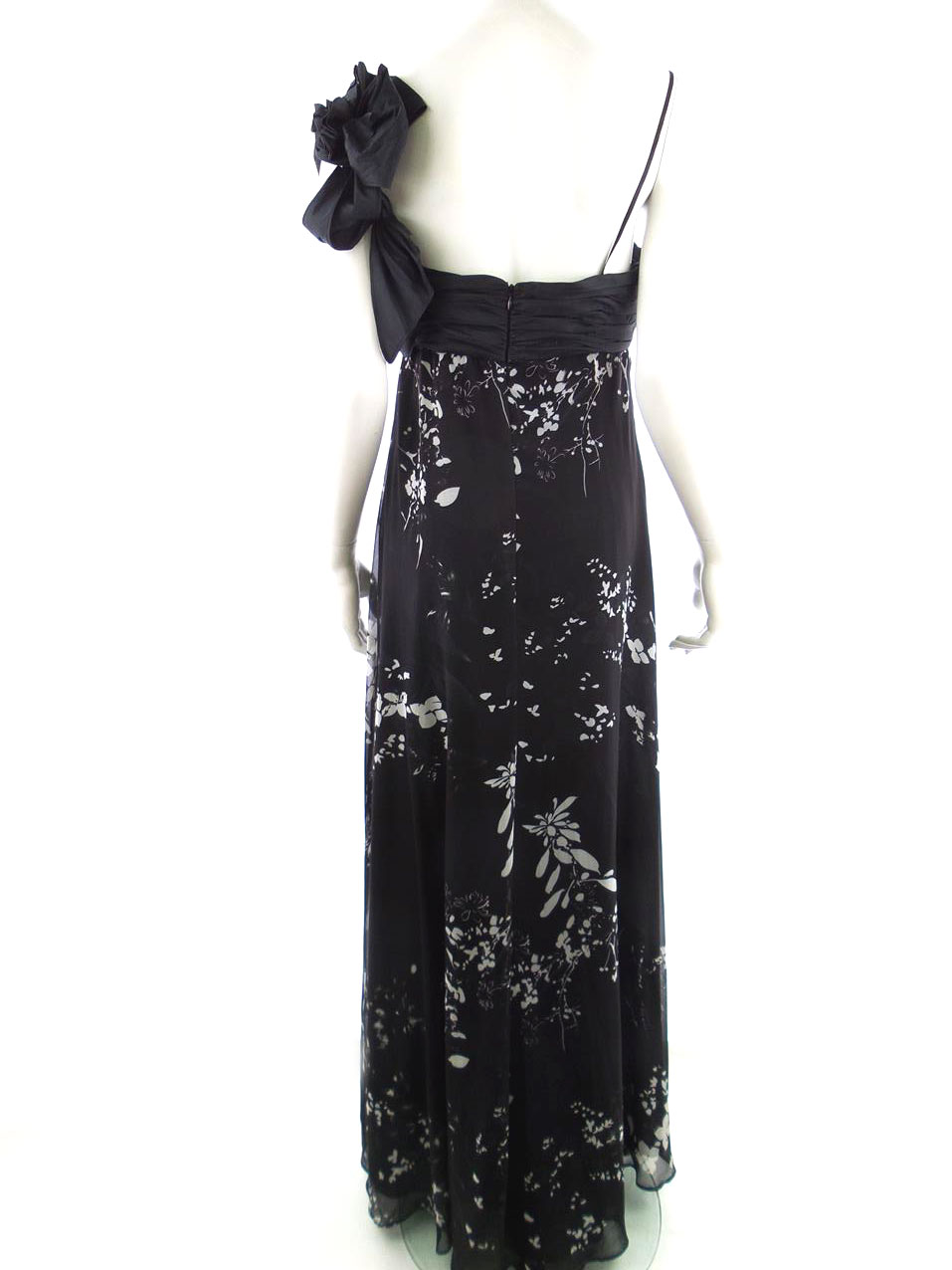 JS Boutique Rozmiar 38 Kolor Czarny Odkryte Ramiona Suknia Balowa Sukienka Wieczorowa Bezrękawnik Długa JS Boutique Rozmiar 38 Kolor Czarny Odkryte Ramiona Suknia Balowa Sukienka Wieczorowa Bezrękawnik Długa