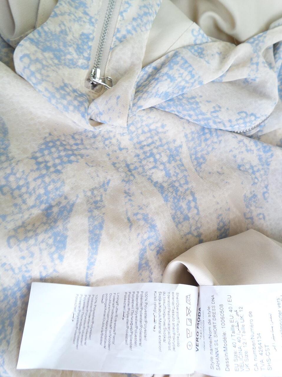 Vero moda Rozmiar 40 Kolor Beżowy W serek Sukienka Letnia Bezrękawnik Do Kolan Vero moda Rozmiar 40 Kolor Beżowy W serek Sukienka Letnia Bezrękawnik Do Kolan