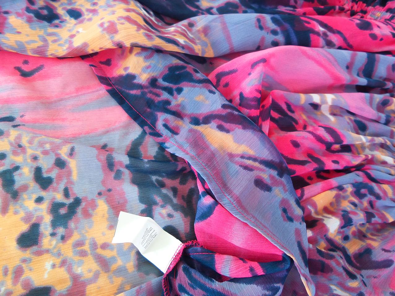 Vintage Rozmiar S Kolor Różowy Floral Abstrakt Głęboki Serek Tunika Bluzka Krótki rękaw Vintage Rozmiar S Kolor Różowy Floral Abstrakt Głęboki Serek Tunika Bluzka Krótki rękaw