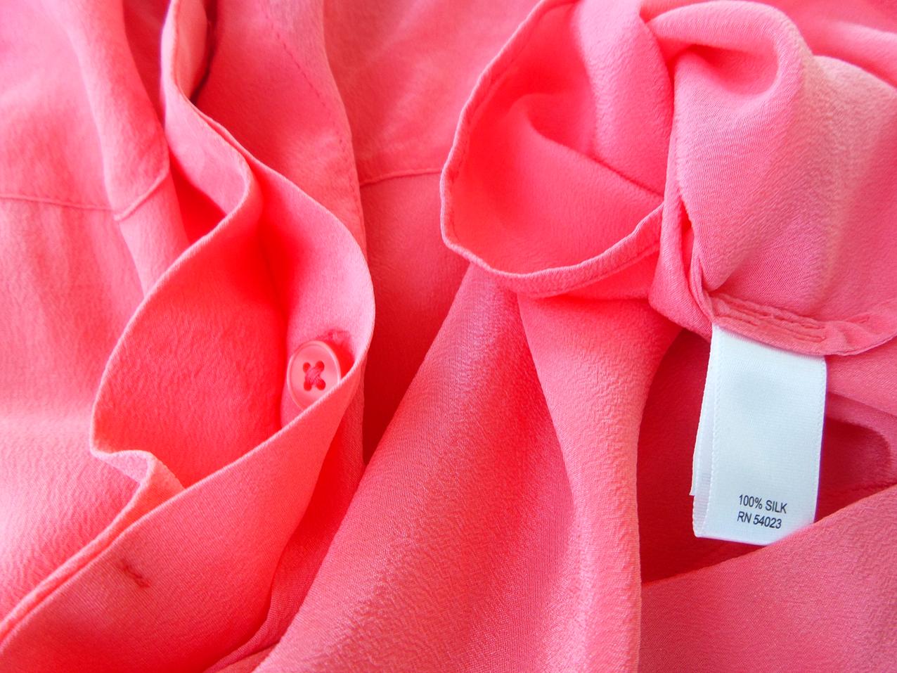 Banana Republic Rozmiar 4 Kolor Różowy Kołnierz Tunika Zapinana Bluzka Bezrękawnik Materiał Lyocell 100% Banana Republic Rozmiar 4 Kolor Różowy Kołnierz Tunika Zapinana Bluzka Bezrękawnik Materiał Lyocell 100%