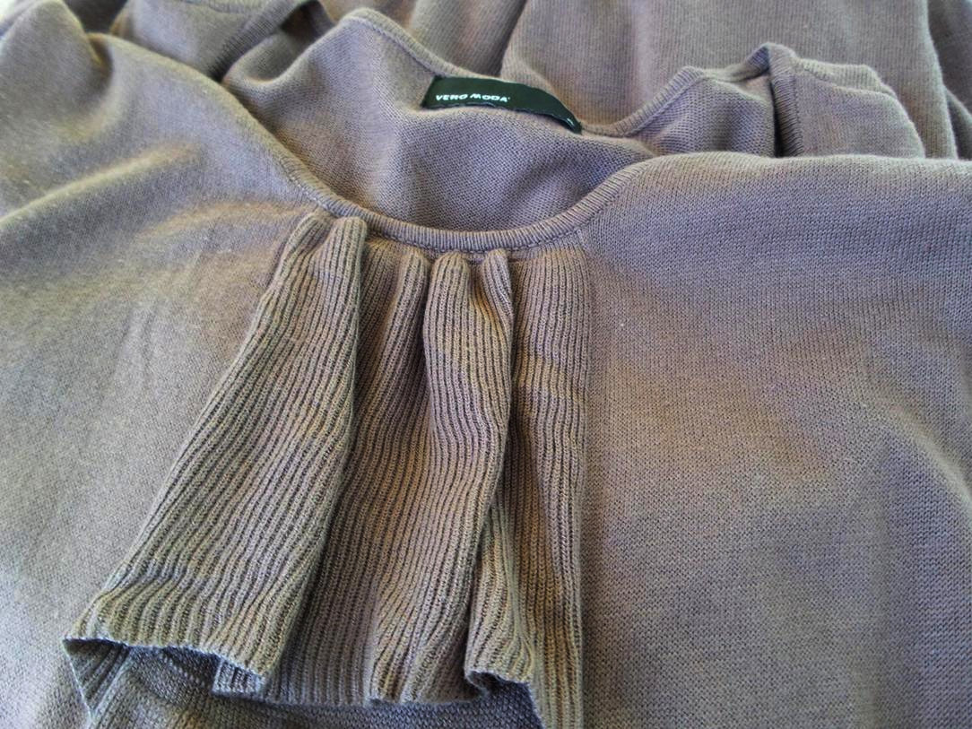 Vero moda Rozmiar XL Kolor Brązowy Dekolt U Sukienka Sweterkowa Bezrękawnik Midi Materiał Wiskoza