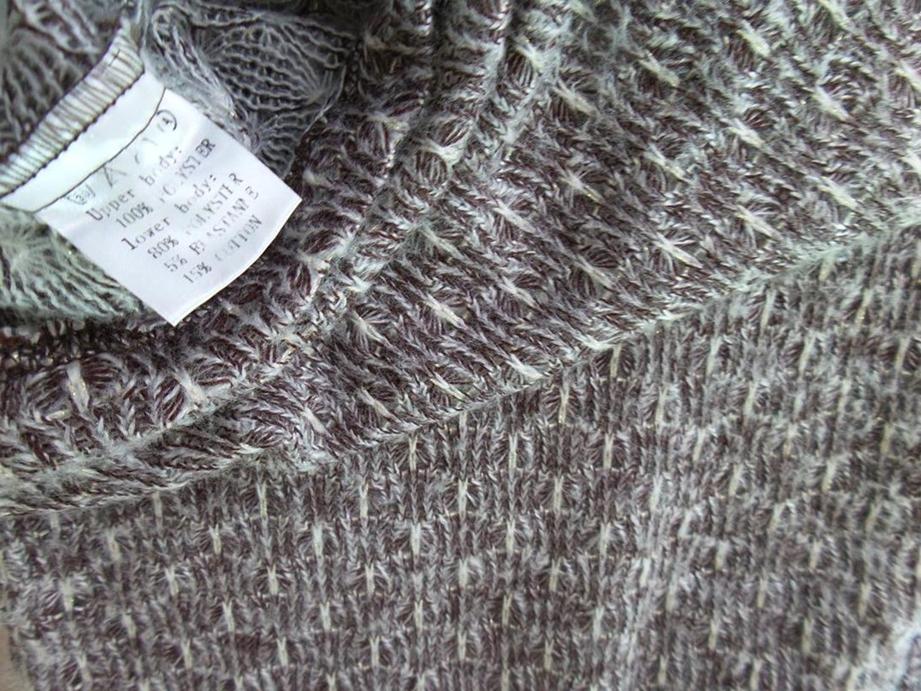 Tout Partout Rozmiar S Kolor Brązowy W serek Sukienka Bodycon Rękaw 3/4 Krótka