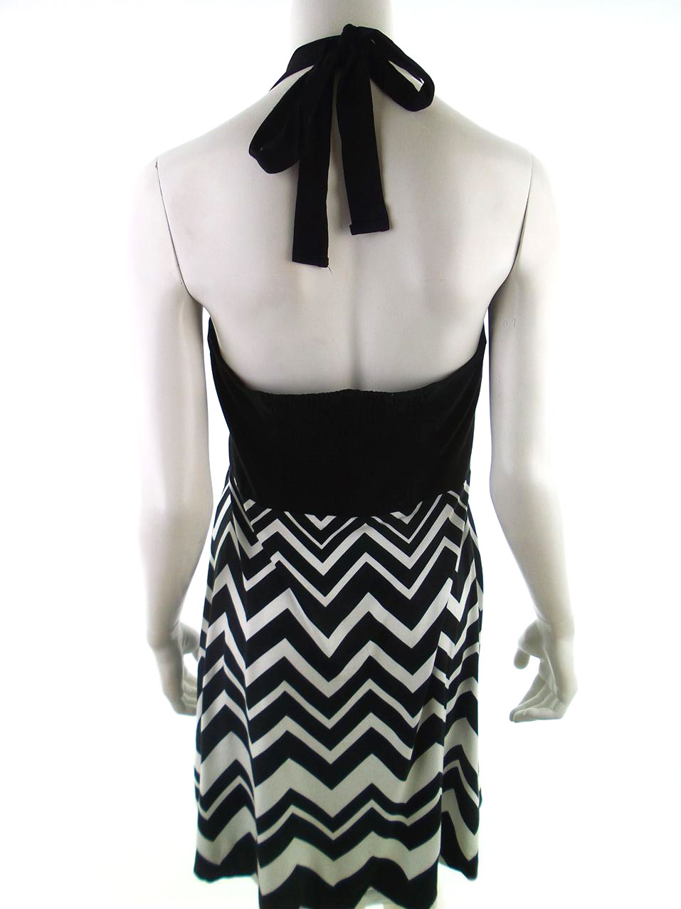 Dresses Yessica Rozmiar 40 Kolor Czarny Halter Sukienka Mini Bezrękawnik Krótka Materiał Wiskoza Dresses Yessica Rozmiar 40 Kolor Czarny Halter Sukienka Mini Bezrękawnik Krótka Materiał Wiskoza