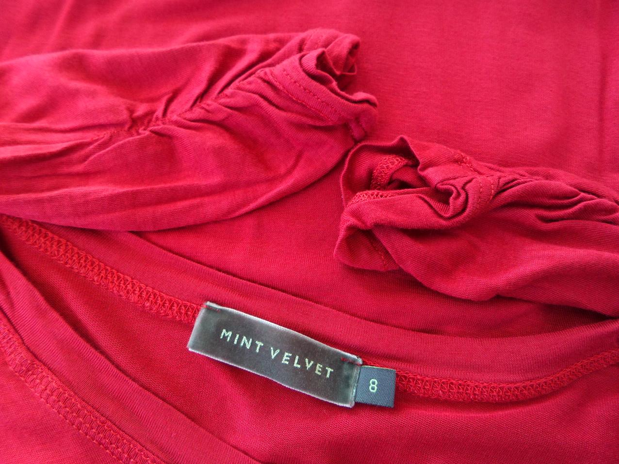 Mint Velvet Rozmiar 8 (36) Kolor Czerwony W łódkę Tunika Bluzka Długi rękaw Materiał Wiskoza 100% Mint Velvet Rozmiar 8 (36) Kolor Czerwony W łódkę Tunika Bluzka Długi rękaw Materiał Wiskoza 100%