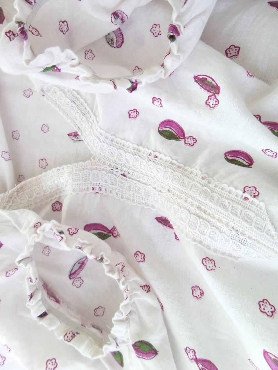 Vintage Rozmiar S Kolor Biały Paisley Kołnierz Tunika Bluzka Bezrękawnik Vintage Rozmiar S Kolor Biały Paisley Kołnierz Tunika Bluzka Bezrękawnik