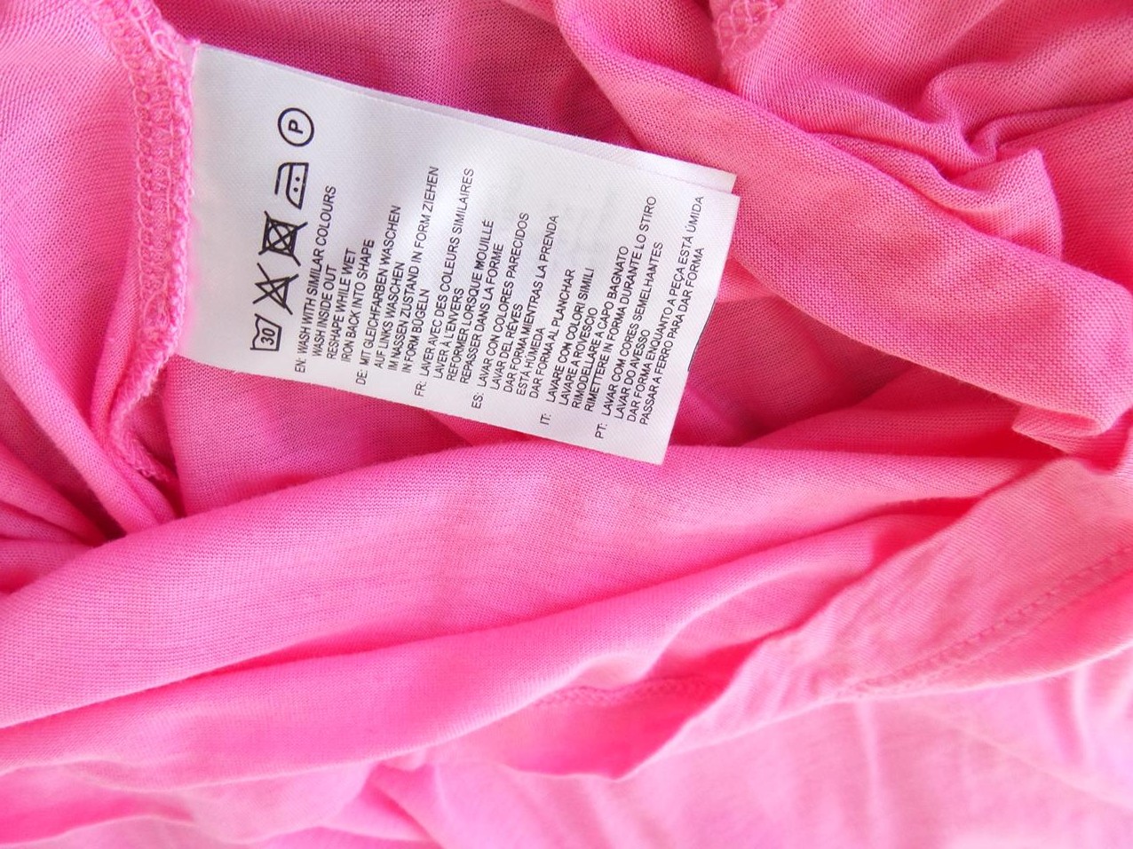 Gant Rozmiar M Kolor Różowy Dekolt U Tunika Bluzka Bezrękawnik Materiał Wiskoza 100% Gant Rozmiar M Kolor Różowy Dekolt U Tunika Bluzka Bezrękawnik Materiał Wiskoza 100%
