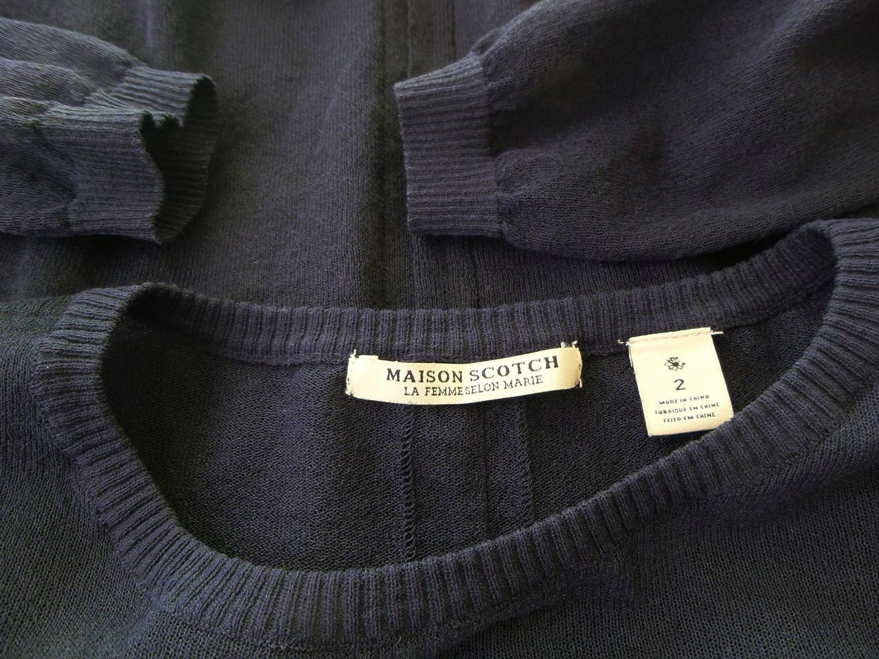 20180515_113414.jpg Maison scotch Rozmiar 2 Kolor Granatowy Crew Neck Sweter Długi rękaw Materiał Wiskoza Cienka dzianina