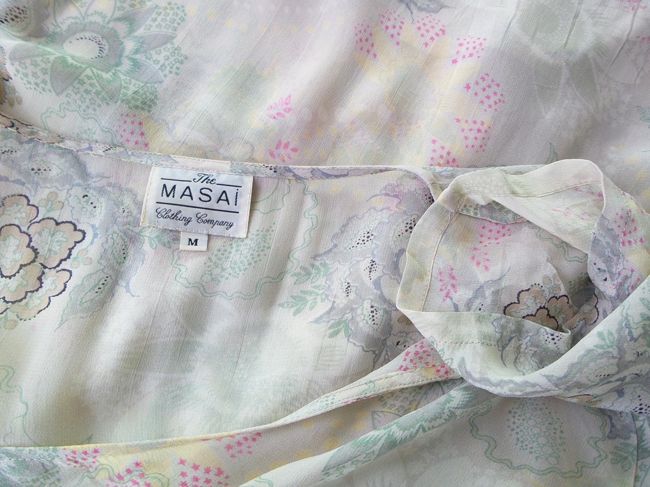 The Masai Rozmiar M Kolor Beżowy W serek Tunika Bluzka Rękaw 3/4 Materiał Wiskoza 100% The Masai Rozmiar M Kolor Beżowy W serek Tunika Bluzka Rękaw 3/4 Materiał Wiskoza 100%
