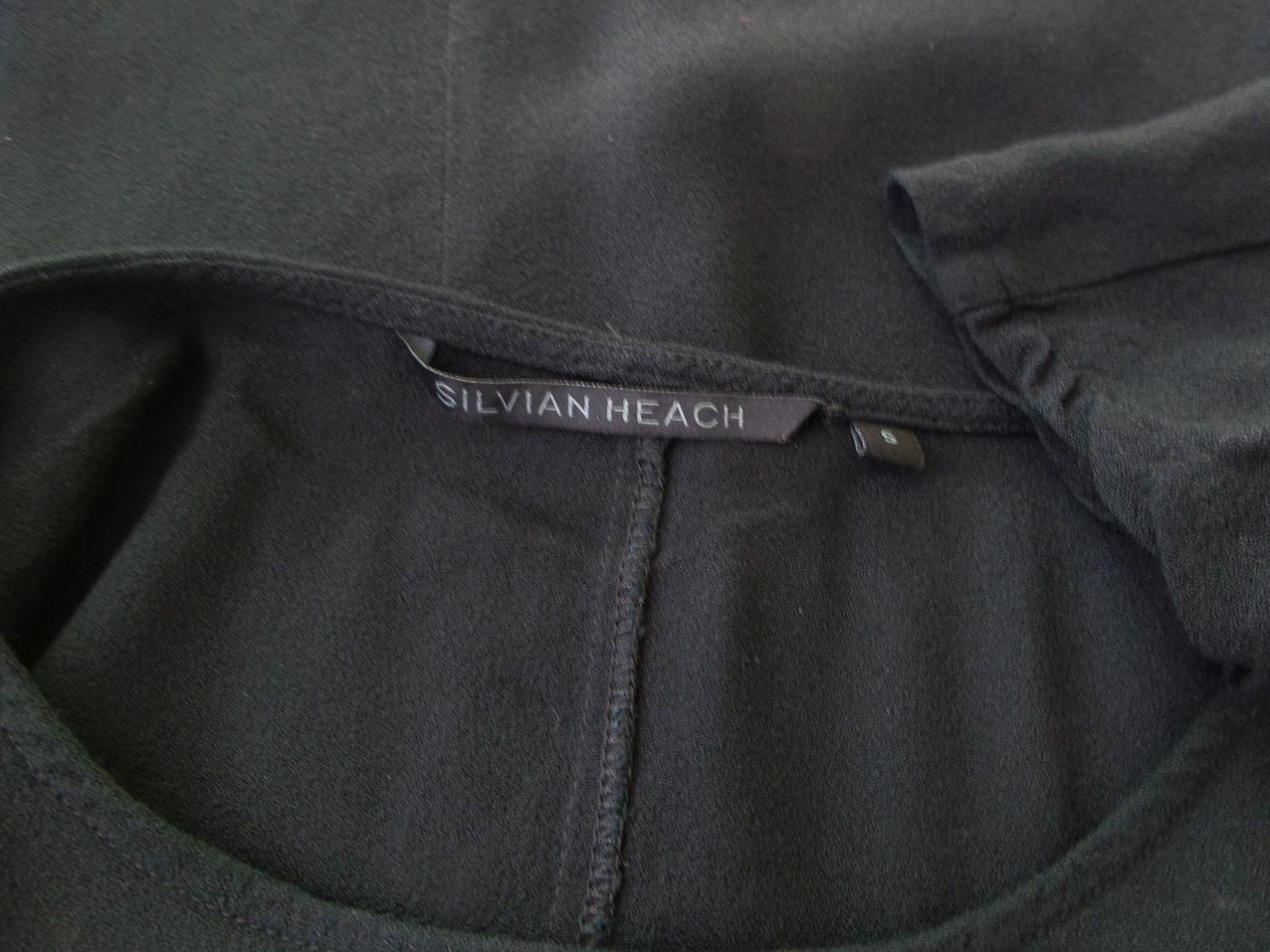 Silvian Heach Rozmiar S Kolor Czarny Okrągły dekolt Tunika Bluzka Rękaw 3/4 Materiał Wiskoza 100% Silvian Heach Rozmiar S Kolor Czarny Okrągły dekolt Tunika Bluzka Rękaw 3/4 Materiał Wiskoza 100%