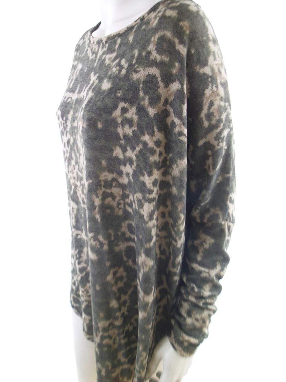 Mywear Rozmiar S/M Kolor Zielony Panterka W łódkę Tunika Bluzka Rękaw 3/4 Mywear Rozmiar S/M Kolor Zielony Panterka W łódkę Tunika Bluzka Rękaw 3/4