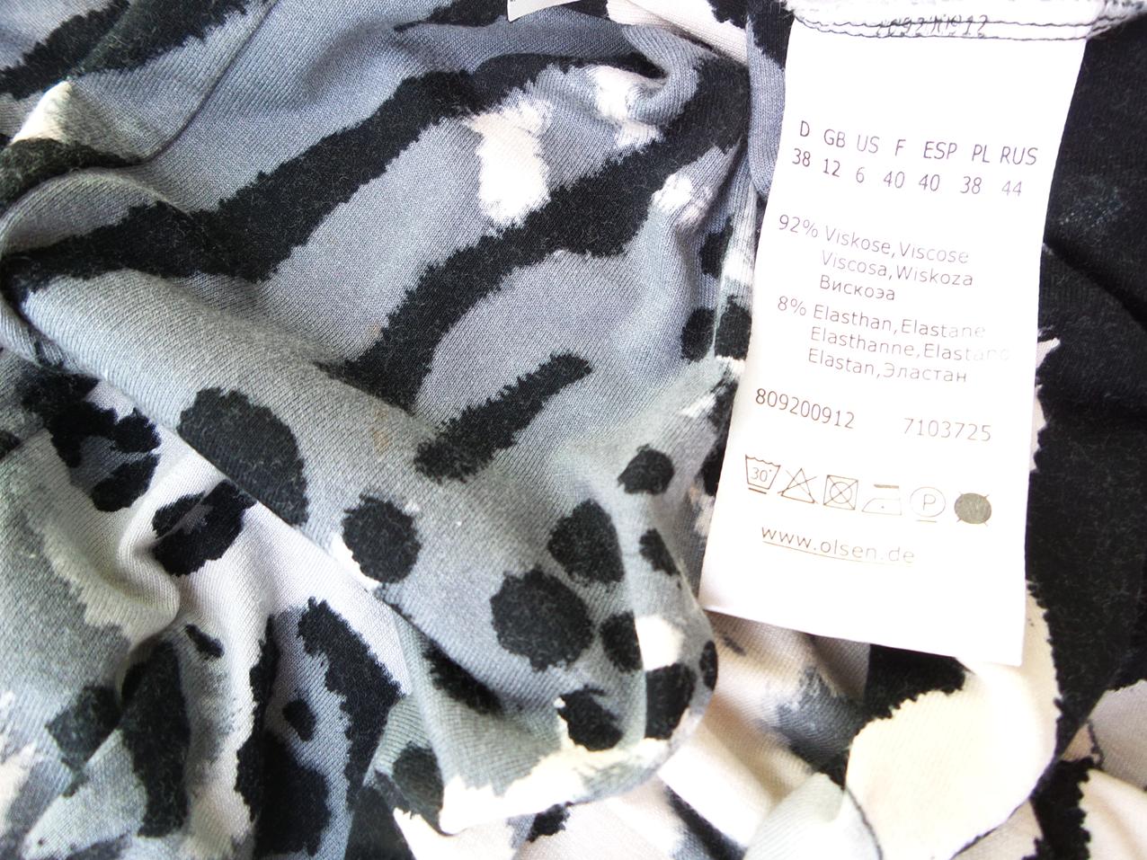 Olsen Rozmiar 38 Kolor Szary W serek Sukienka Bodycon Długi rękaw Midi Materiał Wiskoza Olsen Rozmiar 38 Kolor Szary W serek Sukienka Bodycon Długi rękaw Midi Materiał Wiskoza
