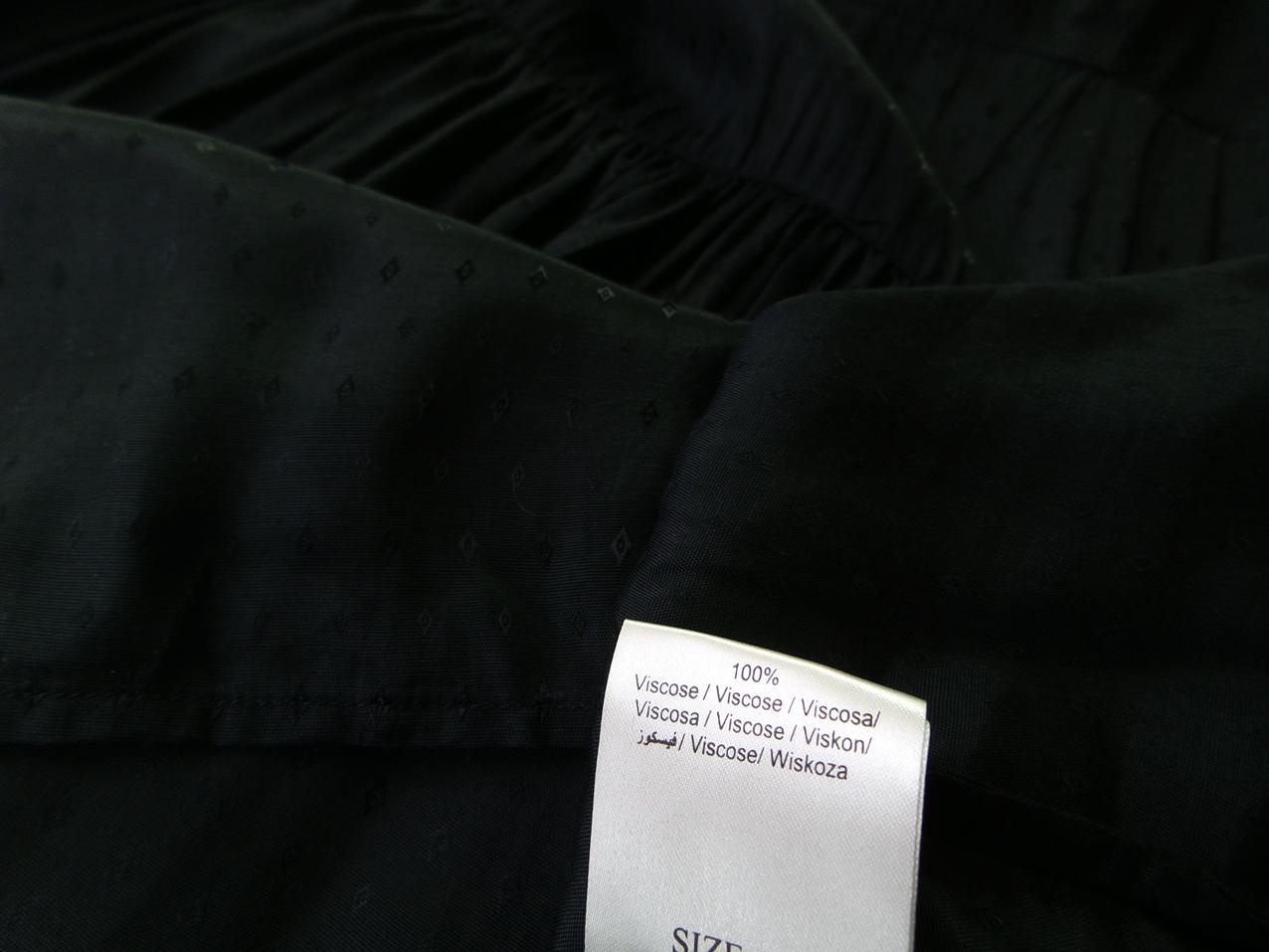 Union Boutique Rozmiar 10 (38) Kolor Czarny W serek Sukienka Sheath Krótki rękaw Do Kolan Materiał Wiskoza 100%
