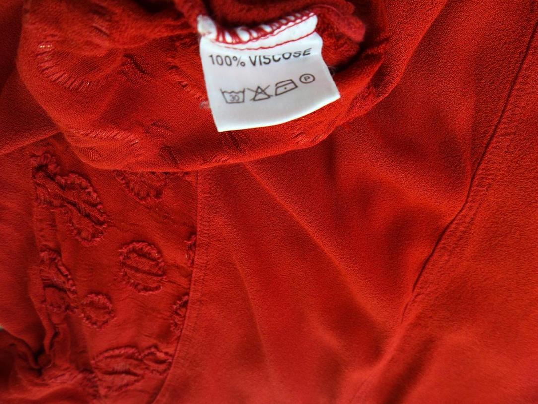 BOHEME Rozmiar 2 Kolor Czerwony Okrągły dekolt Tunika Bluzka Długi rękaw Materiał Wiskoza 100% BOHEME Rozmiar 2 Kolor Czerwony Okrągły dekolt Tunika Bluzka Długi rękaw Materiał Wiskoza 100%