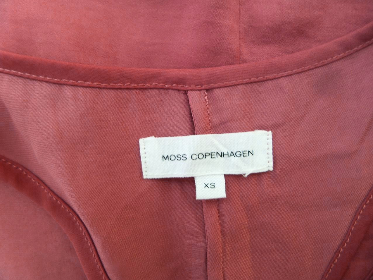 Moss Copenhagen Rozmiar XS Kolor Różowy Dekolt U Tunika Bluzka Bezrękawnik Moss Copenhagen Rozmiar XS Kolor Różowy Dekolt U Tunika Bluzka Bezrękawnik
