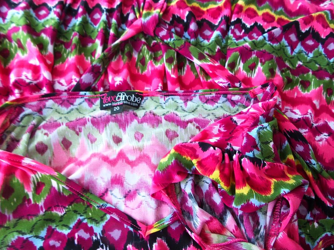 Love Drobe Rozmiar 20 Kolor Różowy W serek Sukienka Sheath Krótki rękaw Midi Love Drobe Rozmiar 20 Kolor Różowy W serek Sukienka Sheath Krótki rękaw Midi