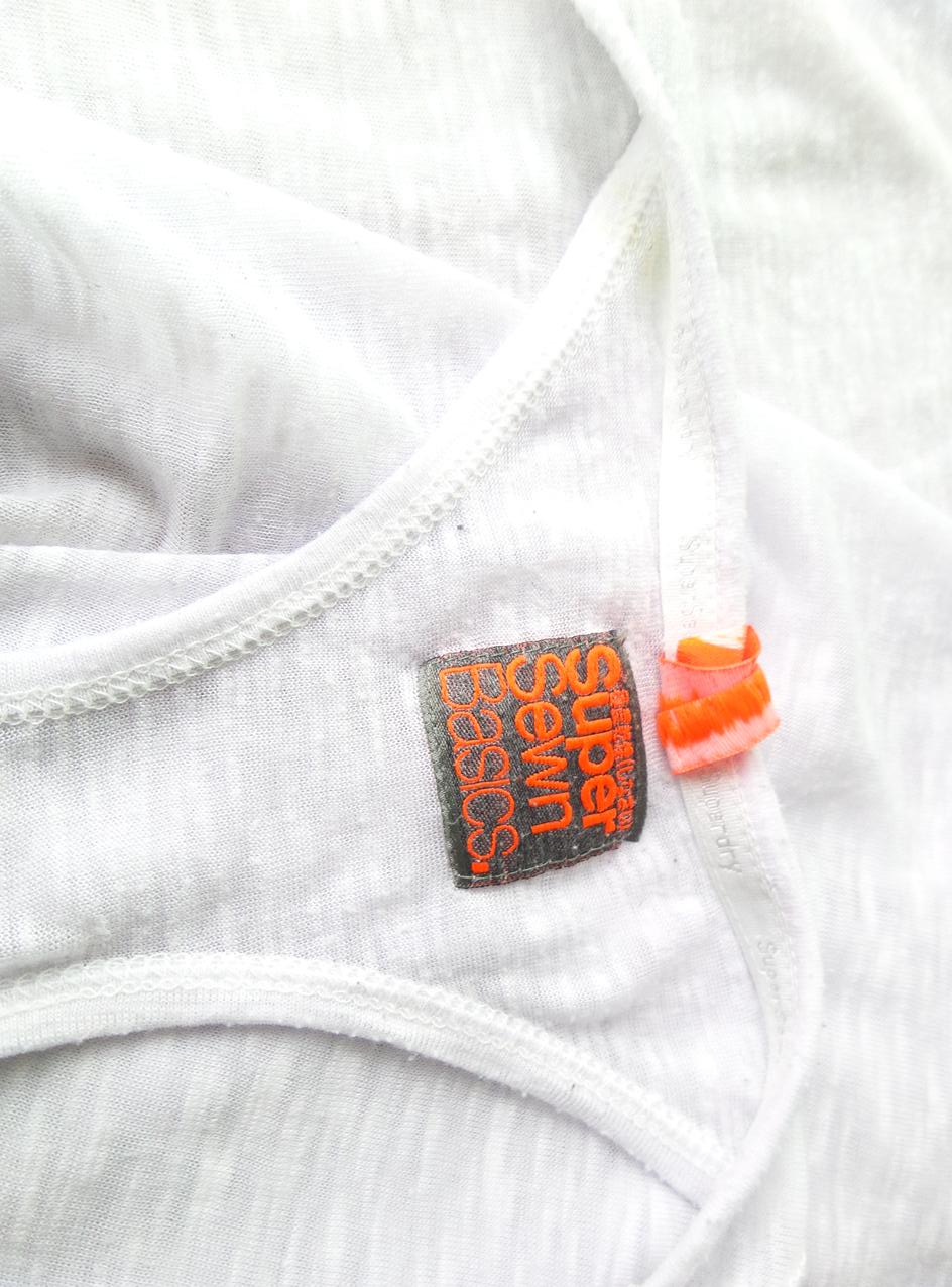 Superdry Rozmiar S Kolor Biały Okrągły dekolt Bluzka Bezrękawnik
