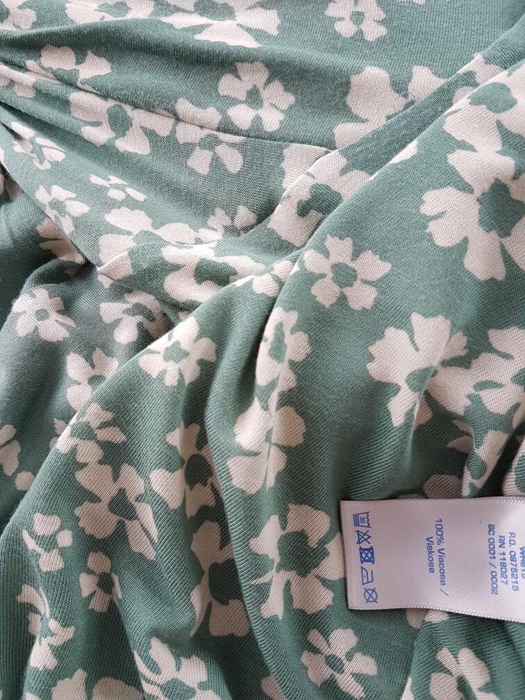 Boden Rozmiar 10 (38) Kolor Zielony W serek Sukienka A-Line Krótki rękaw Midi Materiał Wiskoza 100% Boden Rozmiar 10 (38) Kolor Zielony W serek Sukienka A-Line Krótki rękaw Midi Materiał Wiskoza 100%