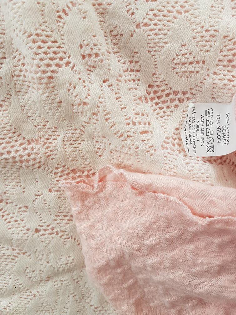 Design Werk of Sweden Rozmiar M Kolor Pudrowy Róż Okrągły dekolt Sukienka A-Line Bezrękawnik Midi Materiał Bawełna