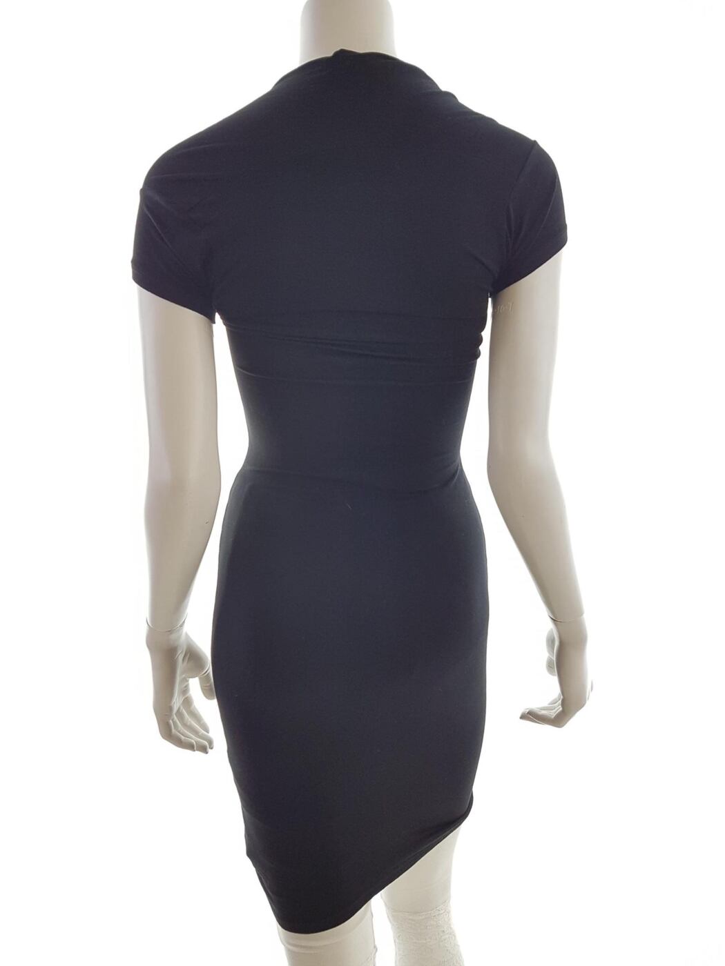 Basics Rozmiar S Kolor Czarny Kwadratowy dekolt Sukienka Bodycon Krótki rękaw Do Kolan Materiał Rayon Basics Rozmiar S Kolor Czarny Kwadratowy dekolt Sukienka Bodycon Krótki rękaw Do Kolan Materiał Rayon