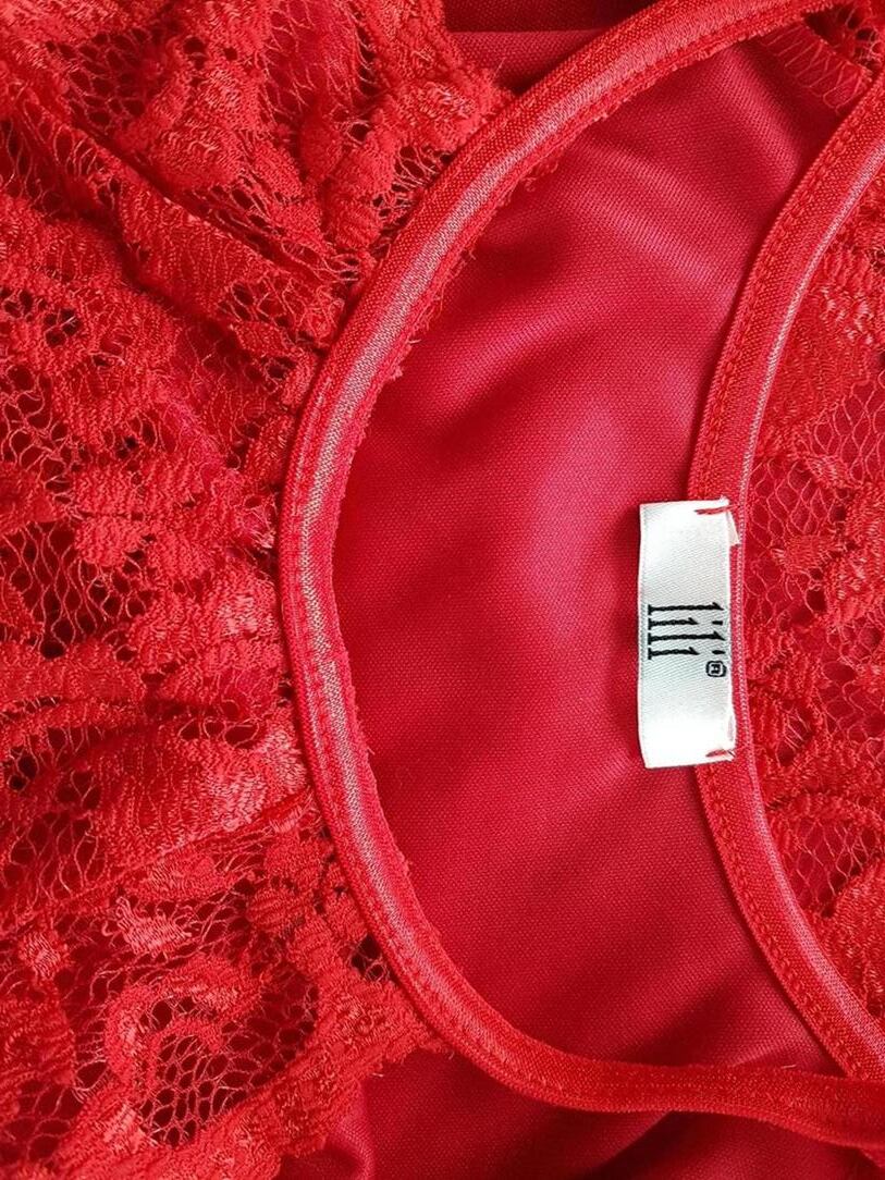 Lili Rozmiar 8 (36) Kolor Czerwony Halter Sukienka Bodycon Bezrękawnik Do Kolan Materiał Rayon Lili Rozmiar 8 (36) Kolor Czerwony Halter Sukienka Bodycon Bezrękawnik Do Kolan Materiał Rayon