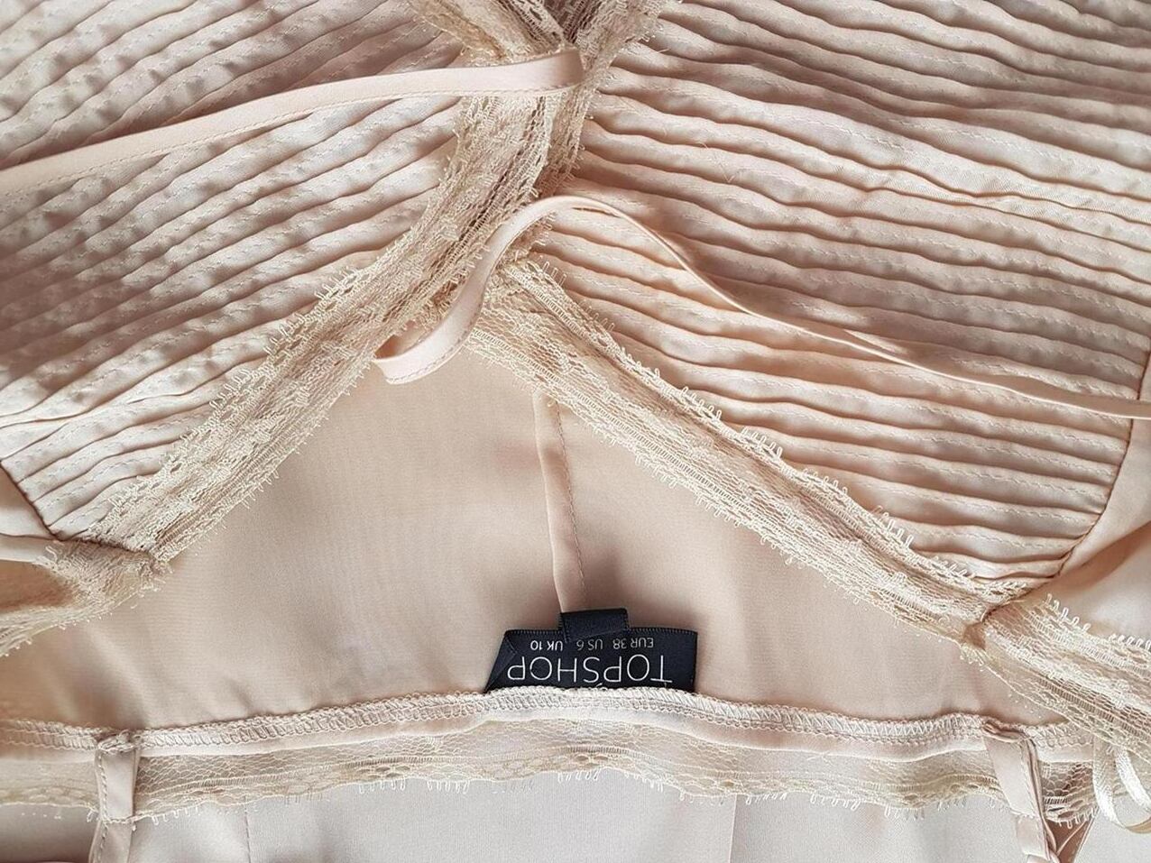 Topshop Rozmiar 38 Kolor Beżowy Odkryte Ramiona Sukienka Mini Bezrękawnik Krótka Topshop Rozmiar 38 Kolor Beżowy Odkryte Ramiona Sukienka Mini Bezrękawnik Krótka