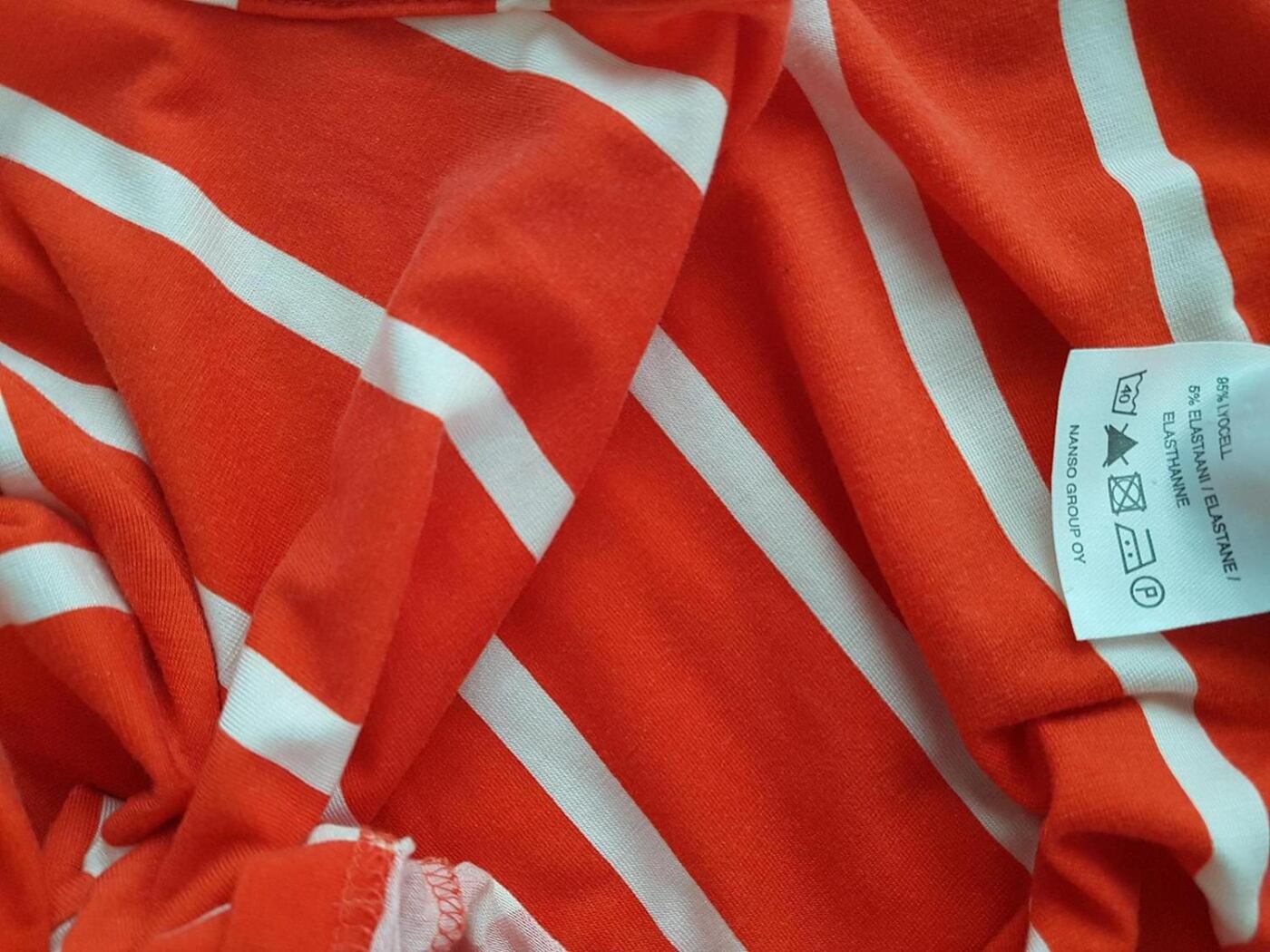 NANSO Rozmiar M Kolor Pomarańczowy Okrągły dekolt Sukienka Mini Rękaw 3/4 Krótka Materiał Lyocell NANSO Rozmiar M Kolor Pomarańczowy Okrągły dekolt Sukienka Mini Rękaw 3/4 Krótka Materiał Lyocell