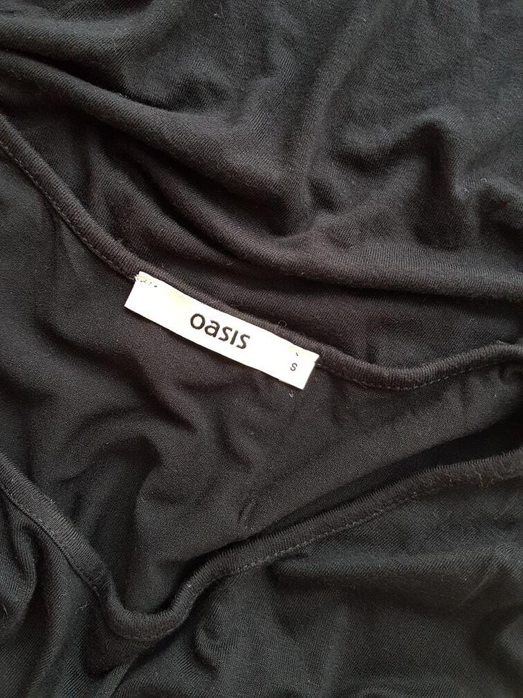 Oasis Rozmiar S Kolor Czarny Okrągły dekolt Sukienka Maxi Krótki rękaw Długa Materiał Wiskoza Oasis Rozmiar S Kolor Czarny Okrągły dekolt Sukienka Maxi Krótki rękaw Długa Materiał Wiskoza