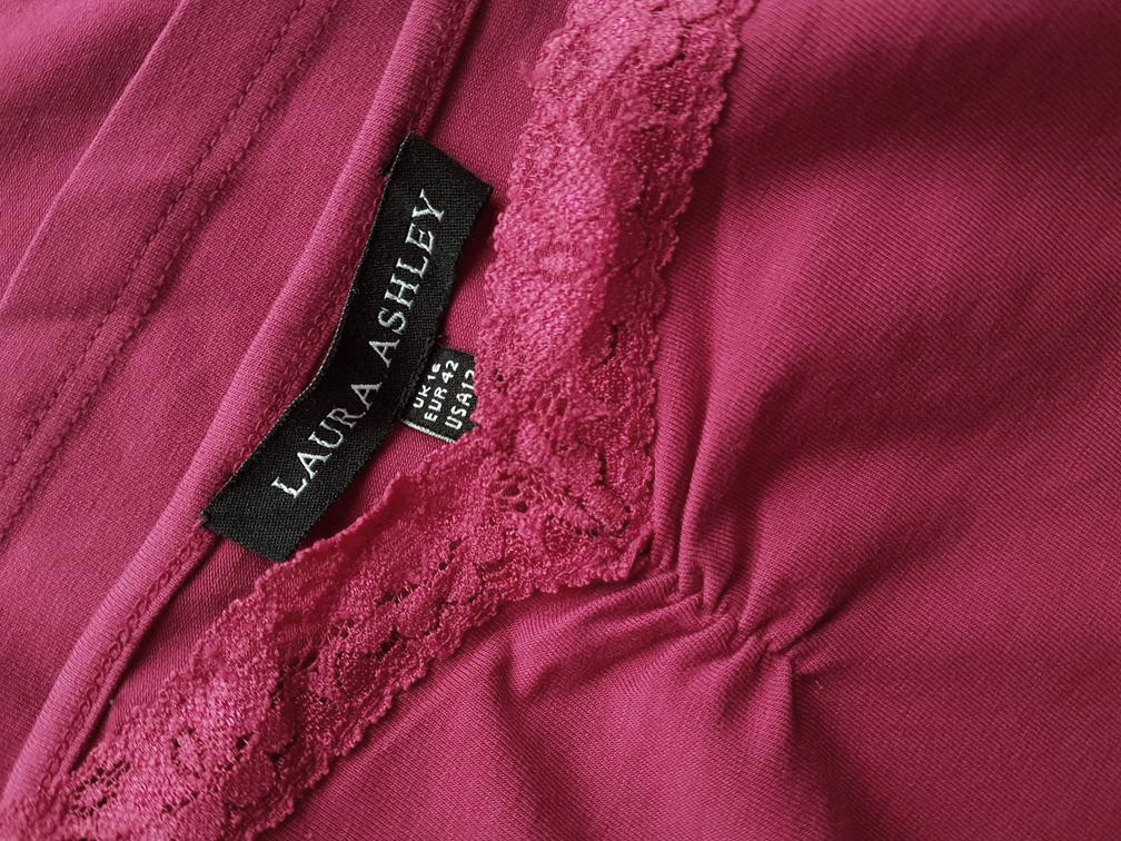 20180818_144410.jpg Laura ashley Rozmiar 42 Kolor Różowy Dekolt Serce Bluzka Bezrękawnik Materiał Bawełna