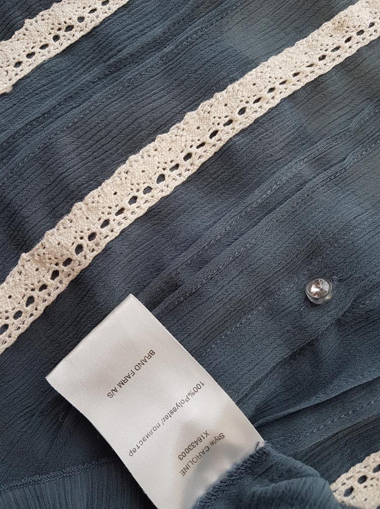 20180829_135837.jpg Soaked in luxury Rozmiar M Kolor Niebieski Dekolt Serce Bluzka Bezrękawnik