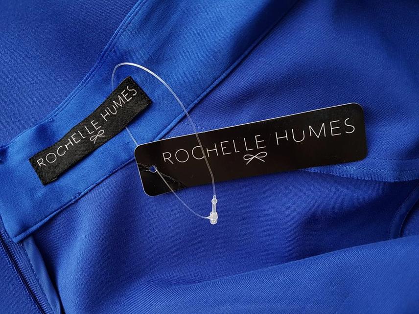 Rochelle Humes Rozmiar 10 (38) Kolor Granatowy Kwadratowy dekolt Suknia Balowa Sukienka Wieczorowa Krótki rękaw Krótka Materiał Wiskoza Rochelle Humes Rozmiar 10 (38) Kolor Granatowy Kwadratowy dekolt Suknia Balowa Sukienka Wieczorowa Krótki rękaw Krótka Materiał Wiskoza
