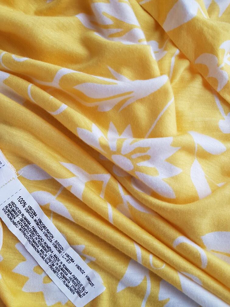 Zara Rozmiar S Kolor Żółty W serek Sukienka Zawijana Krótki rękaw Krótka Materiał Wiskoza 100% Zara Rozmiar S Kolor Żółty W serek Sukienka Zawijana Krótki rękaw Krótka Materiał Wiskoza 100%