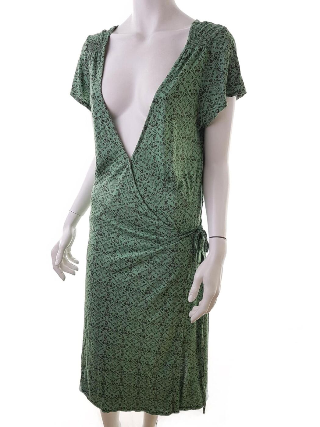 STELLA NOVA Rozmiar XL Kolor Zielony Głęboki Serek Sukienka Zawijana Krótki rękaw Midi Materiał Rayon 100% STELLA NOVA Rozmiar XL Kolor Zielony Głęboki Serek Sukienka Zawijana Krótki rękaw Midi Materiał Rayon 100%