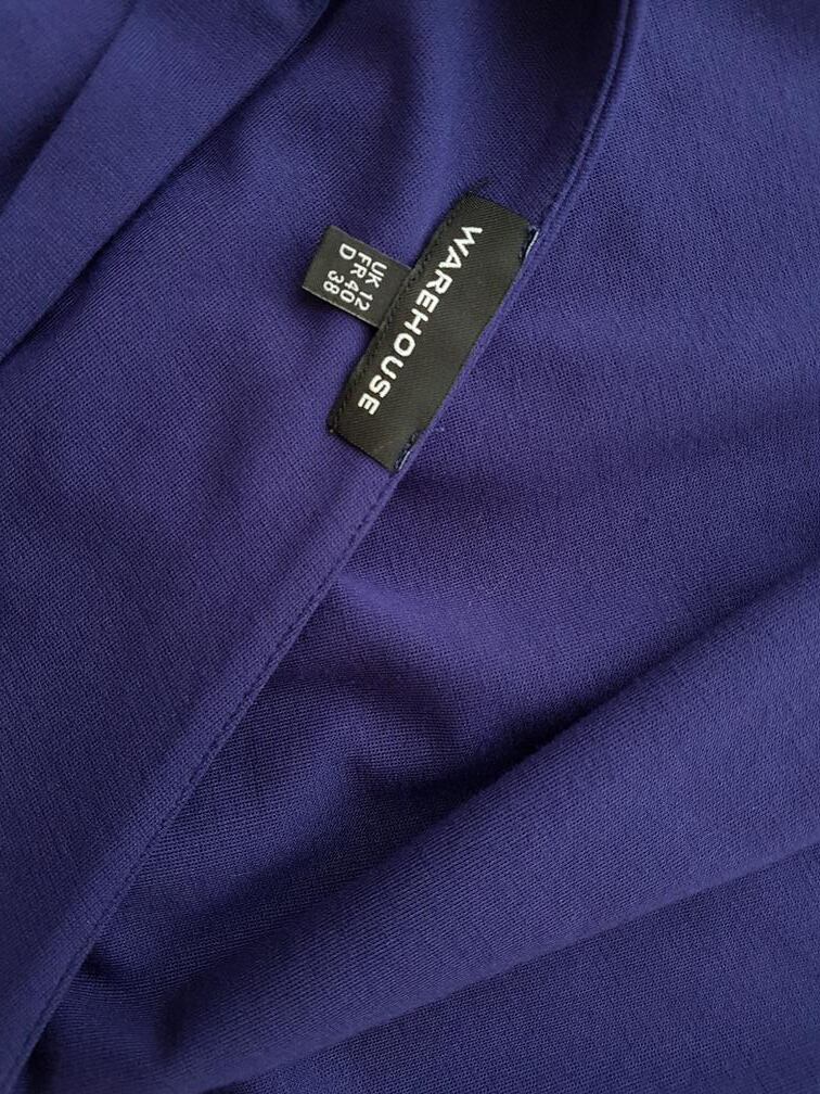 Warehouse Rozmiar 38 Kolor Fioletowy W serek Sukienka Blouson Bezrękawnik Do Kolan Materiał Wiskoza Warehouse Rozmiar 38 Kolor Fioletowy W serek Sukienka Blouson Bezrękawnik Do Kolan Materiał Wiskoza