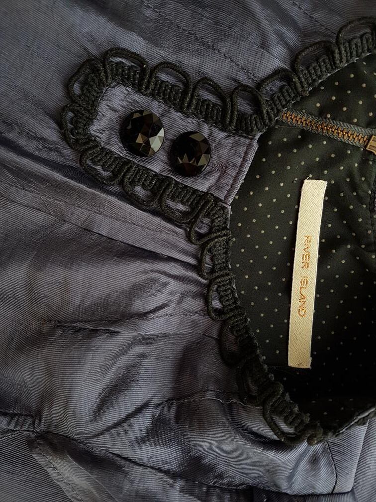 River island Rozmiar 36 Kolor Fioletowy Crew Neck Sukienka A-Line Krótki rękaw Do Kolan Materiał Wiskoza River island Rozmiar 36 Kolor Fioletowy Crew Neck Sukienka A-Line Krótki rękaw Do Kolan Materiał Wiskoza