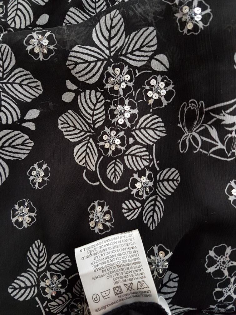 Simple wish Rozmiar L Kolor Czarny W serek Sukienka Maxi Bezrękawnik Długa Simple wish Rozmiar L Kolor Czarny W serek Sukienka Maxi Bezrękawnik Długa