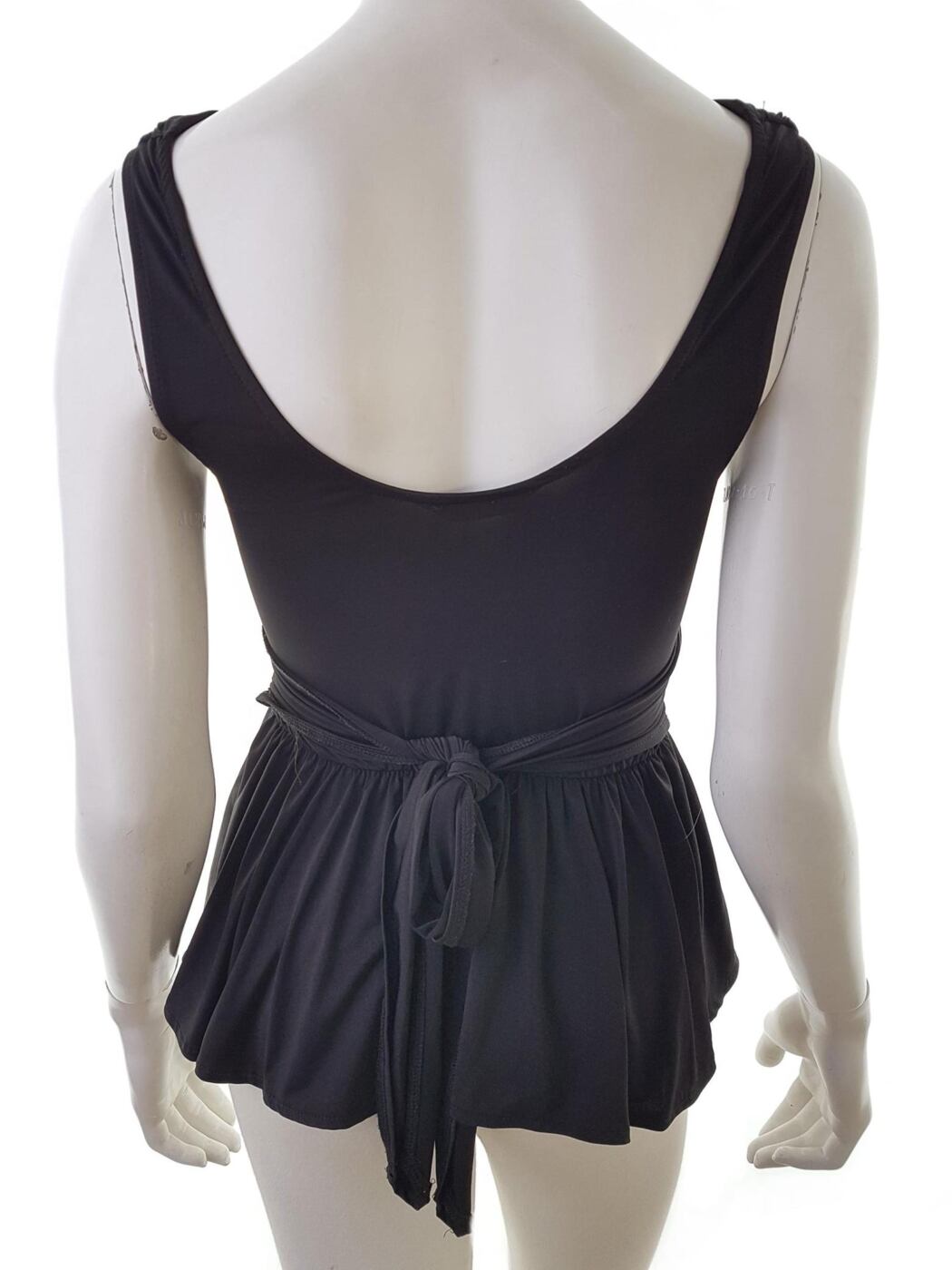 20180922_153332.jpg Miss selfridge Rozmiar 8 (36) Kolor Czarny Drapowany dekolt Bluzka Peplum Bezrękawnik