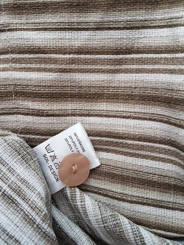 SOL-Design Rozmiar XL Kolor Brązowy Pasy Okrągły dekolt Tunika Zapinana Bluzka Długi rękaw Materiał Wiskoza SOL-Design Rozmiar XL Kolor Brązowy Pasy Okrągły dekolt Tunika Zapinana Bluzka Długi rękaw Materiał Wiskoza