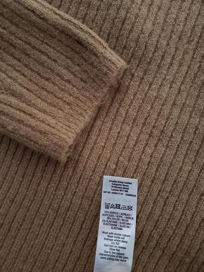 Dorothy perkins Rozmiar 38 Kolor Beżowy Odkryte Ramiona Tunika Bluzka Długi rękaw Materiał Akryl Dorothy perkins Rozmiar 38 Kolor Beżowy Odkryte Ramiona Tunika Bluzka Długi rękaw Materiał Akryl