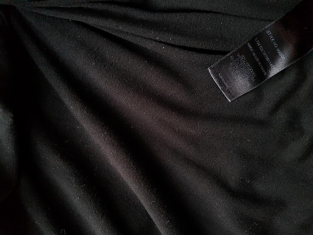Kaliko Rozmiar 16 (44) Kolor Czarny W serek Sukienka Sheath Rękaw 3/4 Midi Materiał Wiskoza