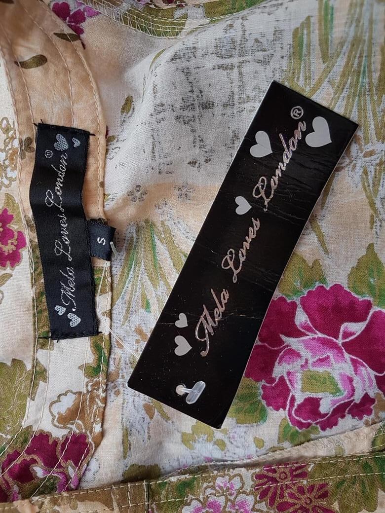 Mela Loves London Rozmiar S Kolor Beżowy W serek Sukienka Zawijana Bezrękawnik Krótka Materiał Bawełna 100% Mela Loves London Rozmiar S Kolor Beżowy W serek Sukienka Zawijana Bezrękawnik Krótka Materiał Bawełna 100%