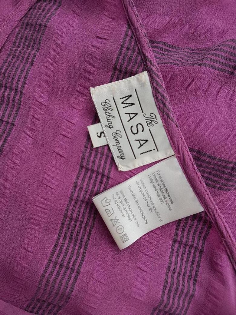 The Masai Rozmiar S Kolor Różowy Pasy W serek Tunika Bluzka Rękaw 3/4 Materiał Wiskoza 100% The Masai Rozmiar S Kolor Różowy Pasy W serek Tunika Bluzka Rękaw 3/4 Materiał Wiskoza 100%