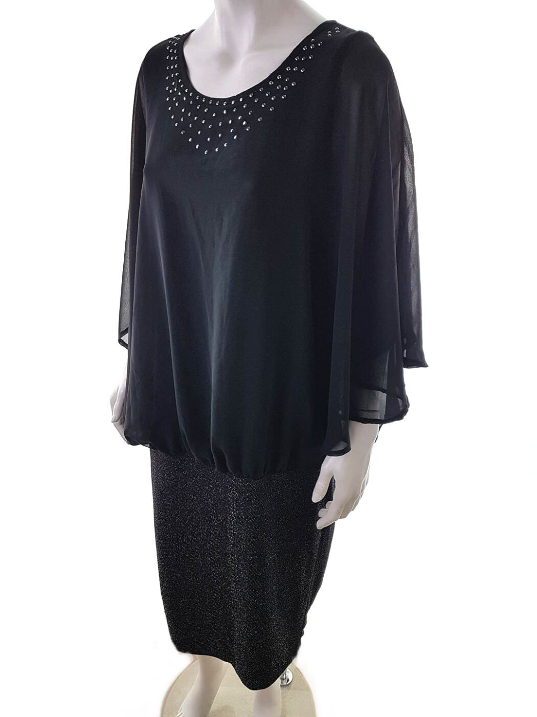 Crizpy By Zhenzi Rozmiar M Kolor Czarny Okrągły dekolt Sukienka Sheath Rękaw 3/4 Midi Crizpy By Zhenzi Rozmiar M Kolor Czarny Okrągły dekolt Sukienka Sheath Rękaw 3/4 Midi