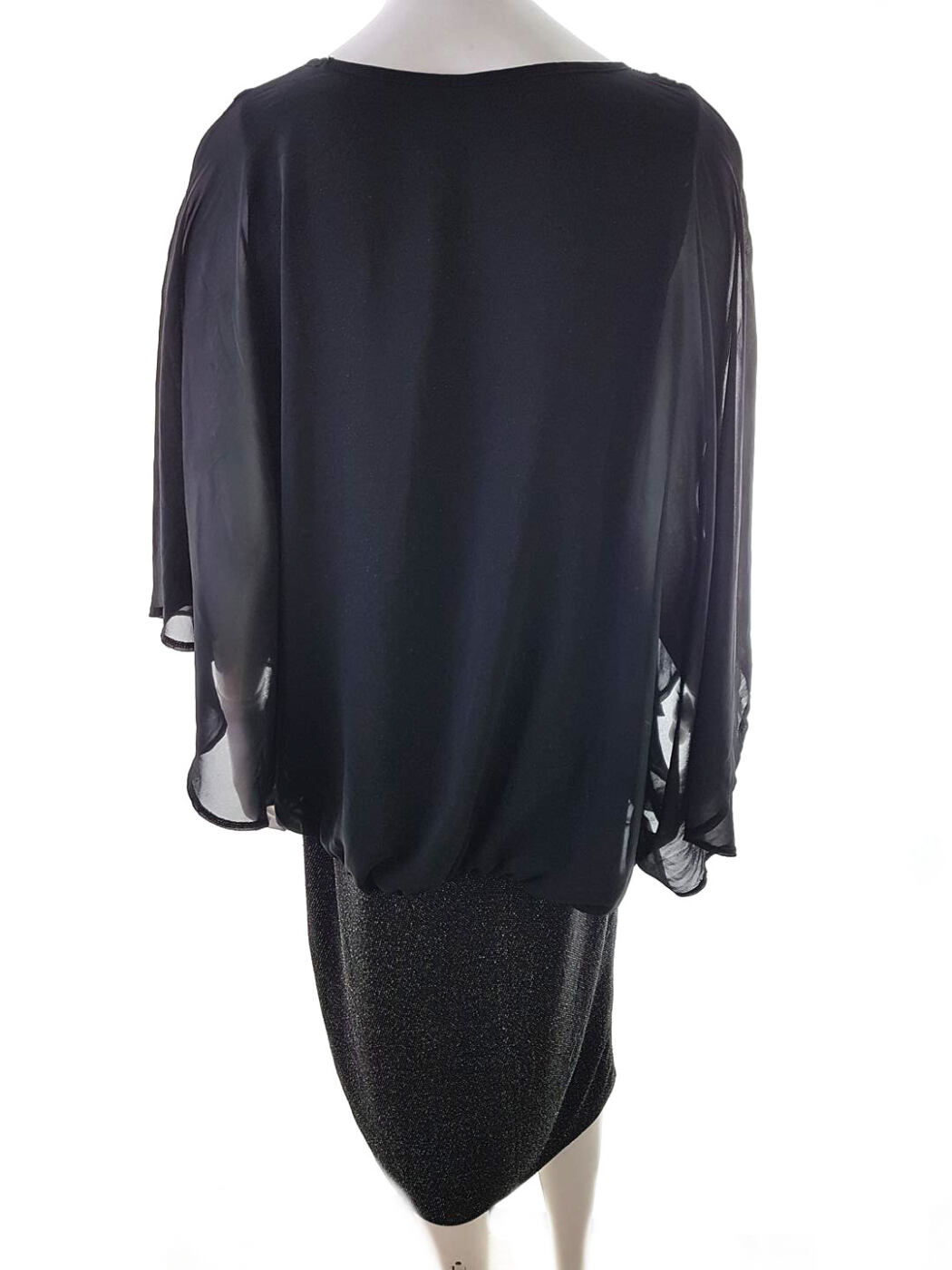 Crizpy By Zhenzi Rozmiar M Kolor Czarny Okrągły dekolt Sukienka Sheath Rękaw 3/4 Midi Crizpy By Zhenzi Rozmiar M Kolor Czarny Okrągły dekolt Sukienka Sheath Rękaw 3/4 Midi
