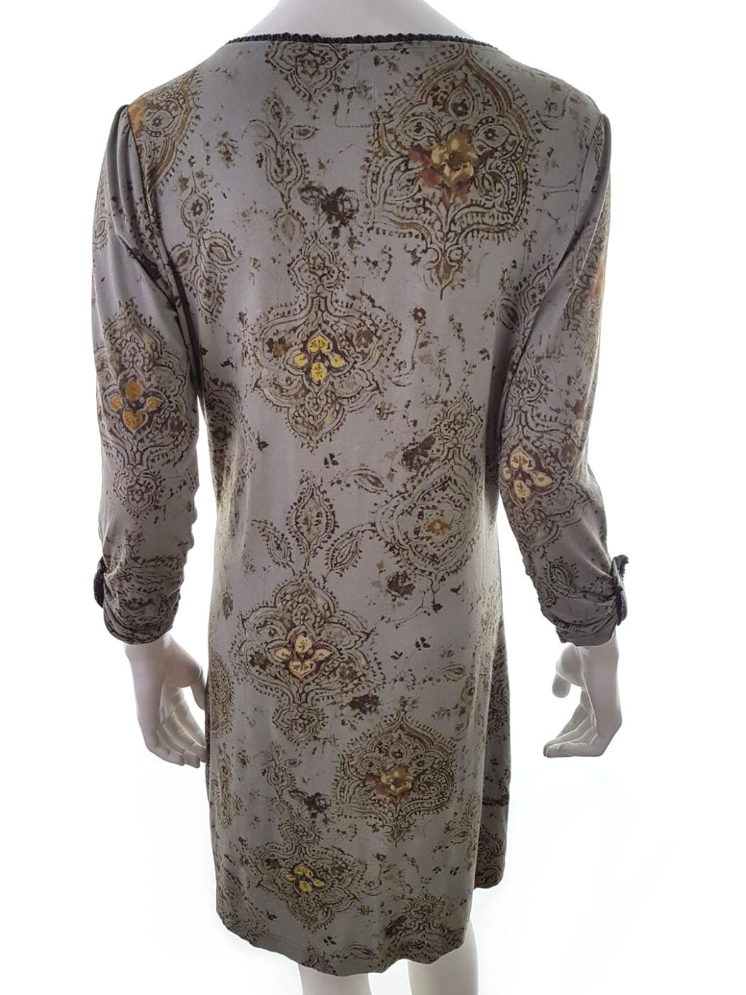 CONTAINER Rozmiar M W serek Sukienka Sheath Rękaw 3/4 Do Kolan Materiał Wiskoza CONTAINER Rozmiar M W serek Sukienka Sheath Rękaw 3/4 Do Kolan Materiał Wiskoza