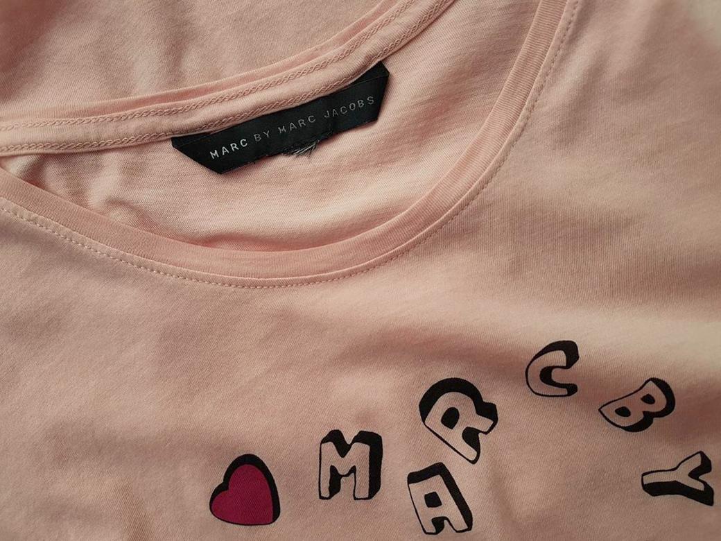 20181106_152404.jpg Marc Jacobs Rozmiar M Kolor Różowy Okrągły dekolt T-Shirt Krótki rękaw