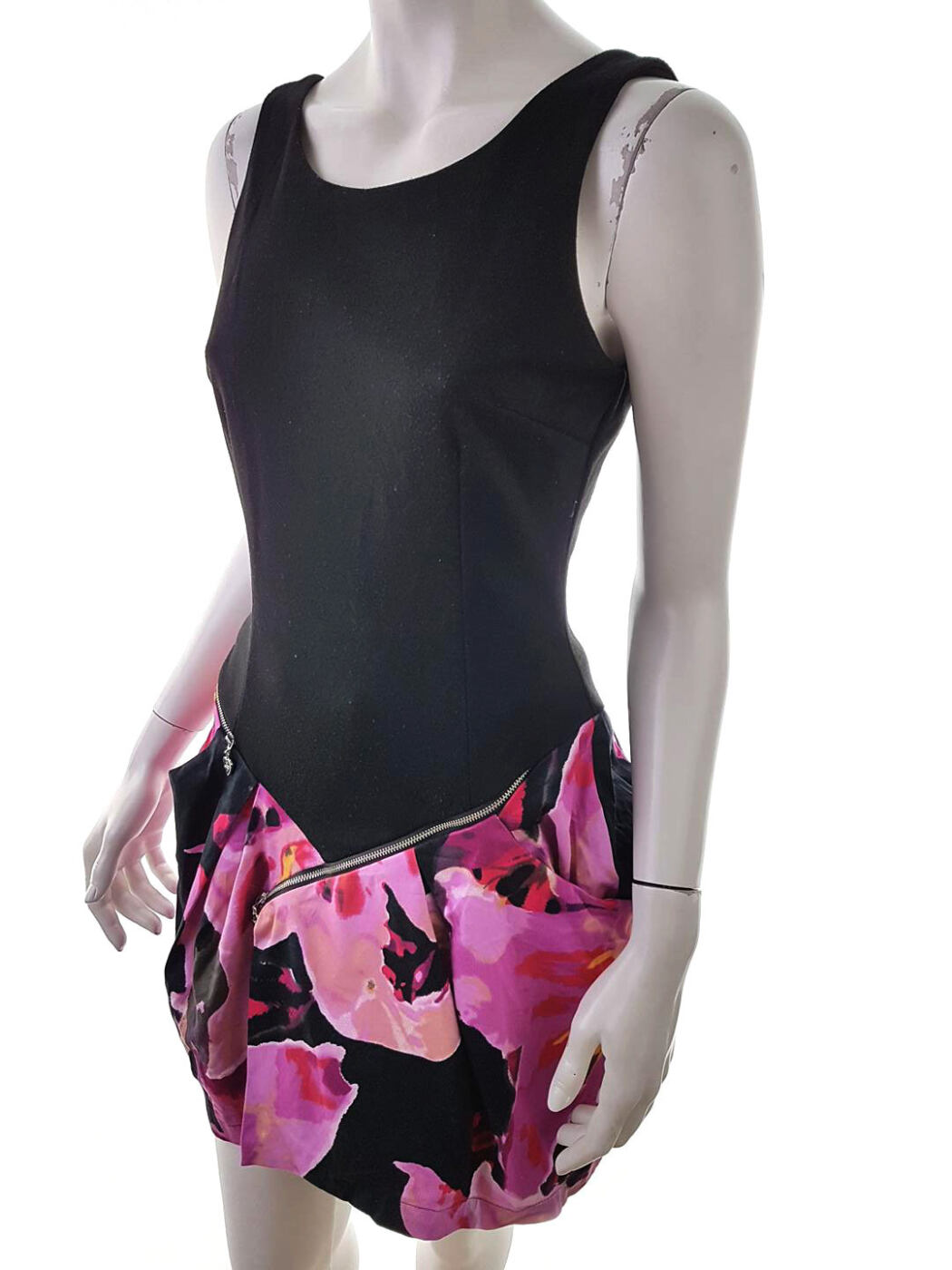 Lipsy Rozmiar 8 (36) Kolor Czarny Okrągły dekolt Sukienka Bodycon Bezrękawnik Krótka Lipsy Rozmiar 8 (36) Kolor Czarny Okrągły dekolt Sukienka Bodycon Bezrękawnik Krótka